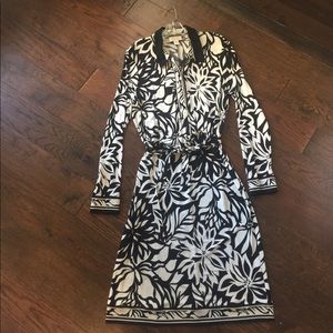 Talbots Petite Sz 12 Black & White Flower Dress